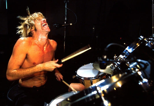 Foo Fighters - Taylor Hawkins Pummeling the Drums on Stage, Australia, 2002 Poster (1/3)