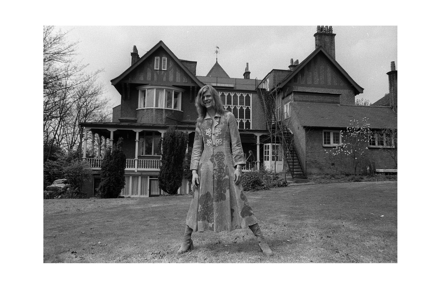 David Bowie - Outside the Haddon Hall Mansion, Kent, 1971 Print