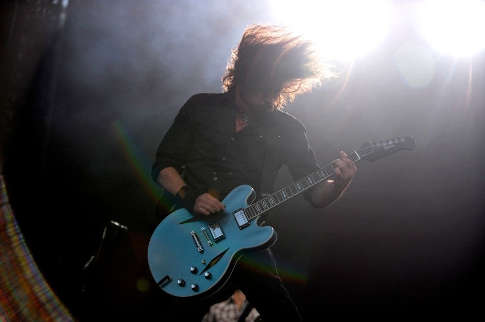 Foo Fighters - Dave Grohl Headbanging on Stage, Australia, 2011 Poster (2/2)
