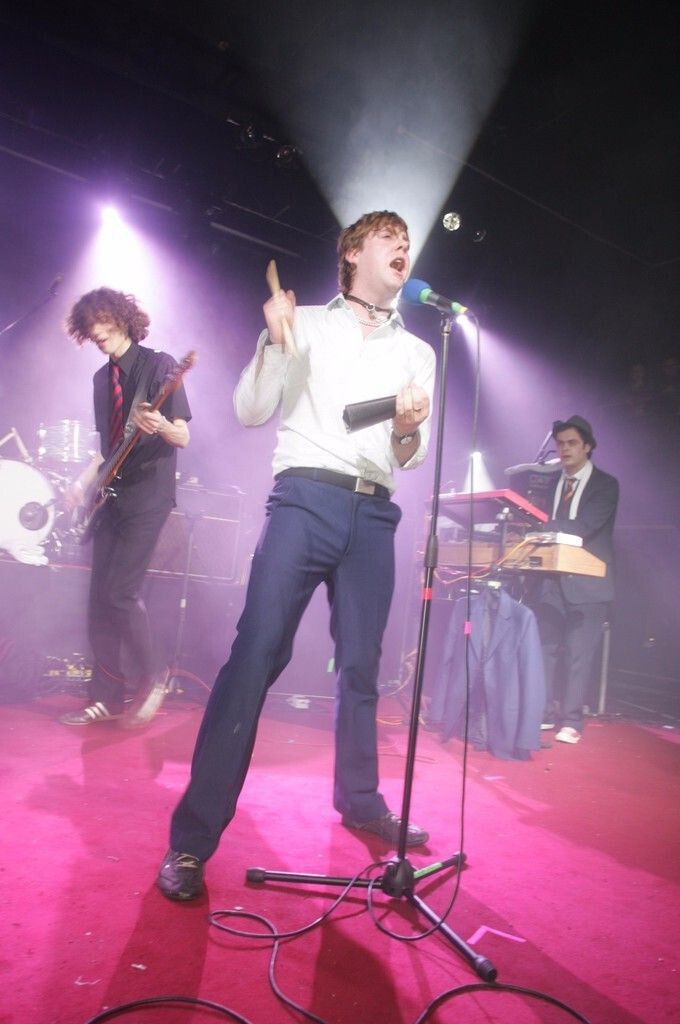 Kaiser Chiefs - On Stage with Ligthshow, England, Poster (9/9)