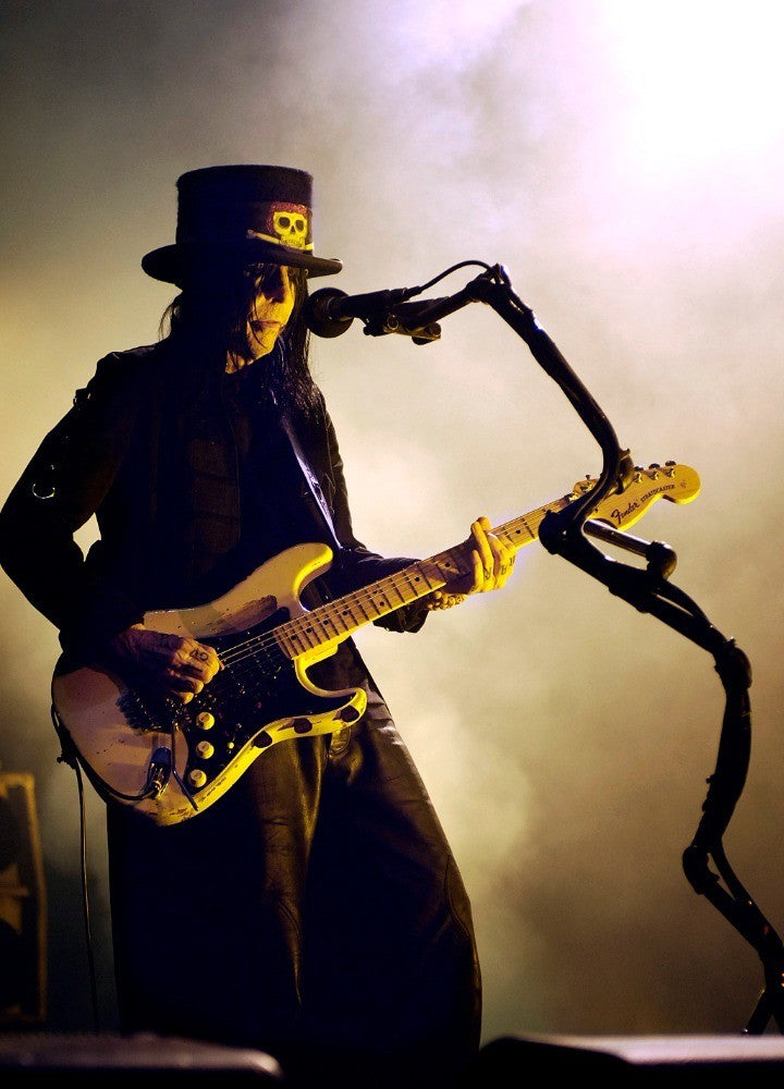 Motley Crue - Mick Mars Playing Guitar on Stage, Australia, 2005 Poster (1/7)