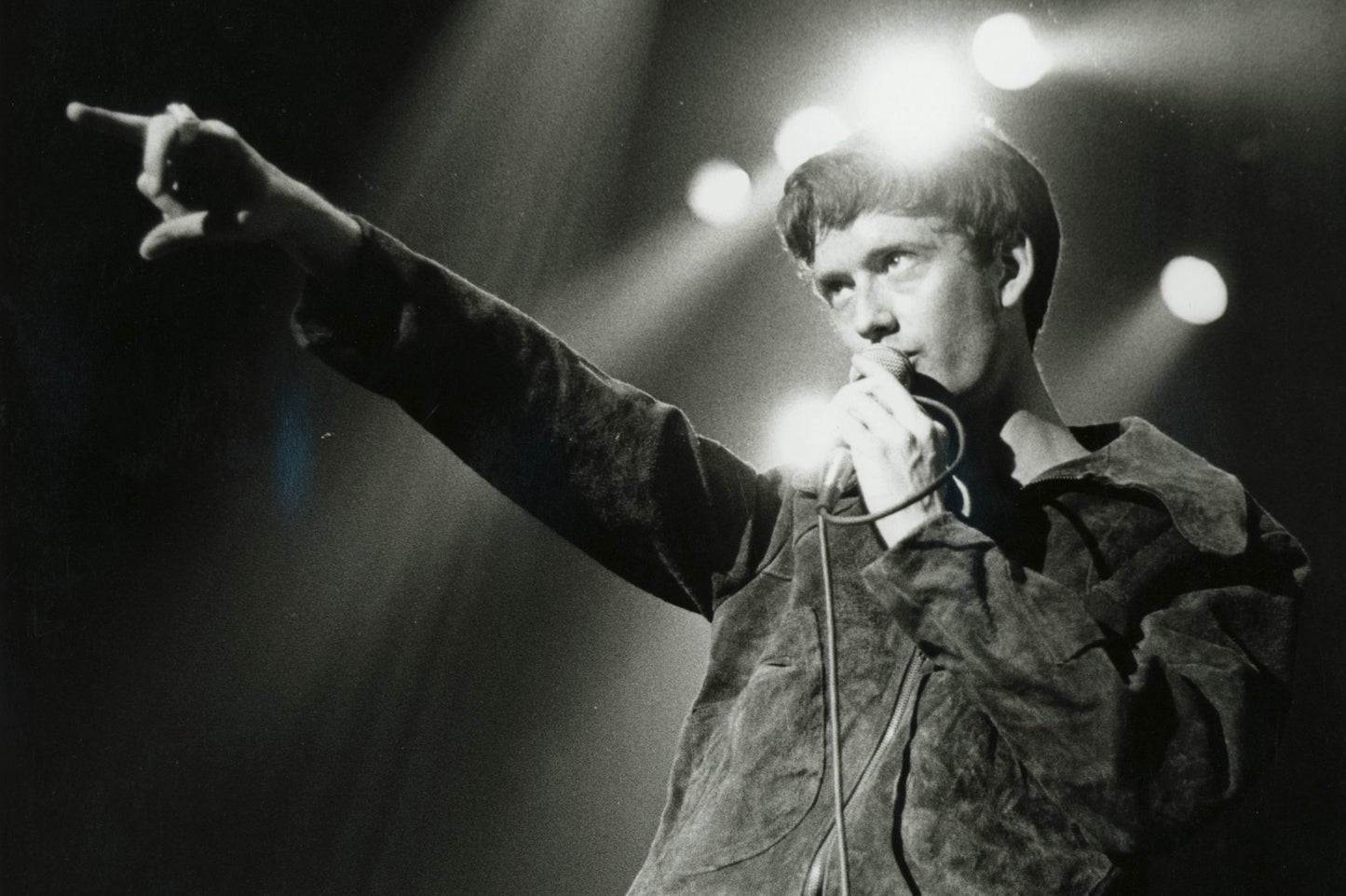 Pulp - Jarvis Cocker Pointing on Stage, England, 1990 Poster