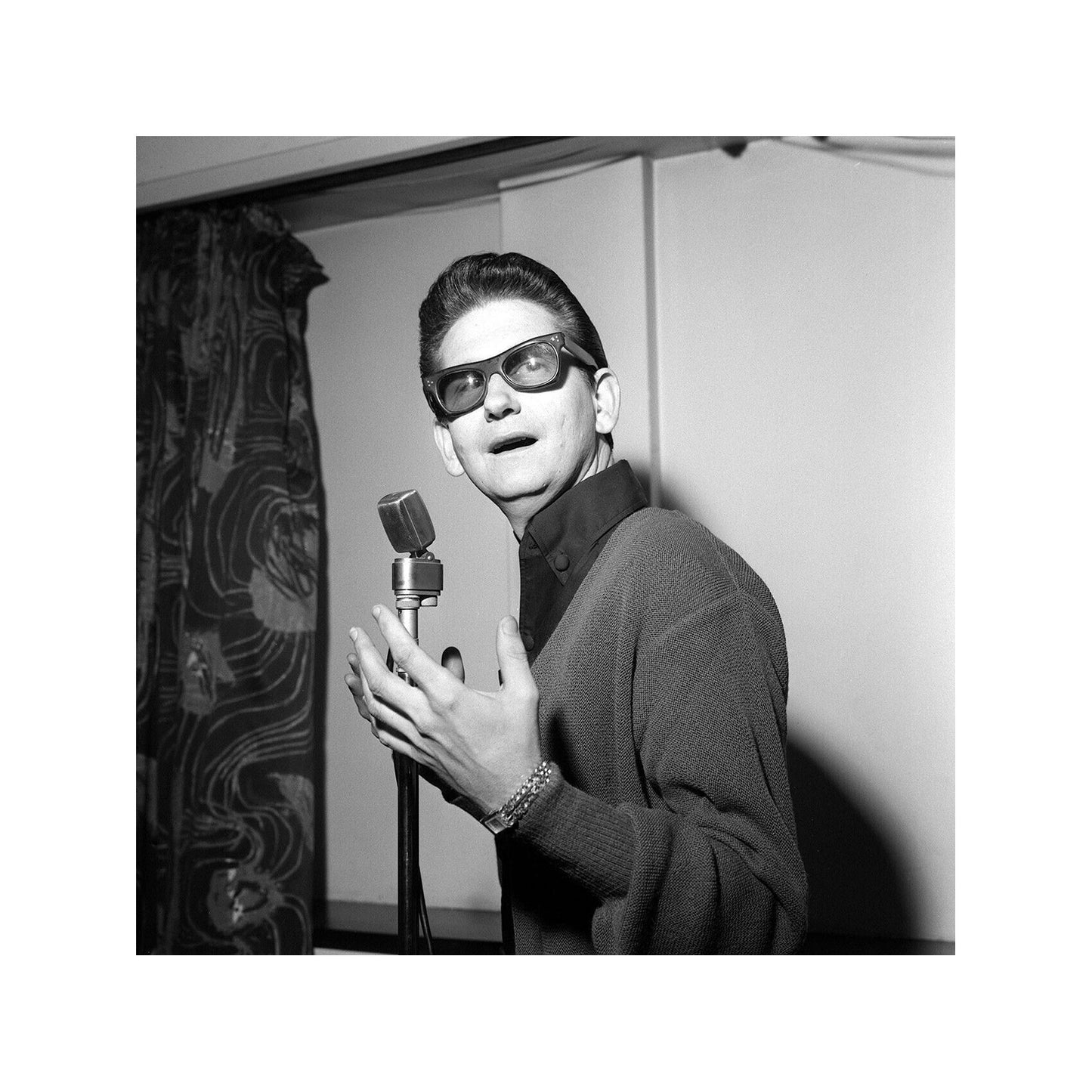 Roy Orbison - At the Microphone on Stage, England, 1964 Print 1
