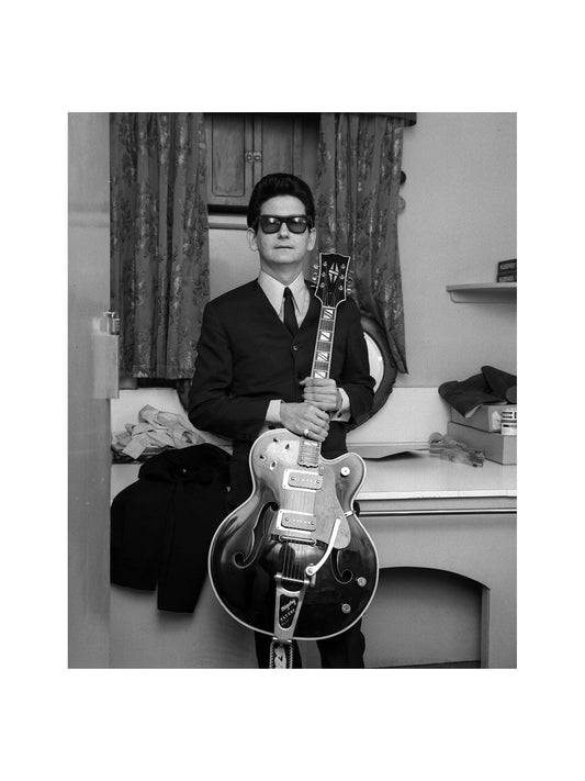 Roy Orbison - Backstage with His Guitar, England, 1965 Print