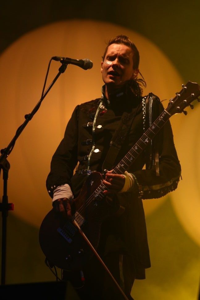 Sigur Ros - Jonsi Playing His Guitar with a Bow on Stage, England, 2008 Poster (2/5)