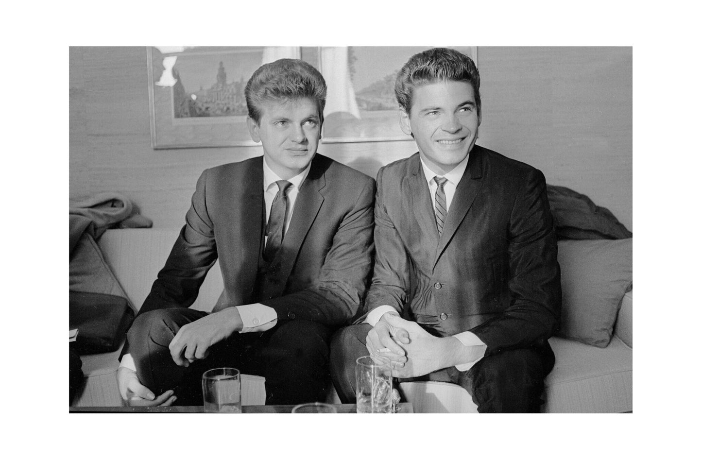 The Everly Brothers - At their Hotel Suite in London, England, 1963 Print 2