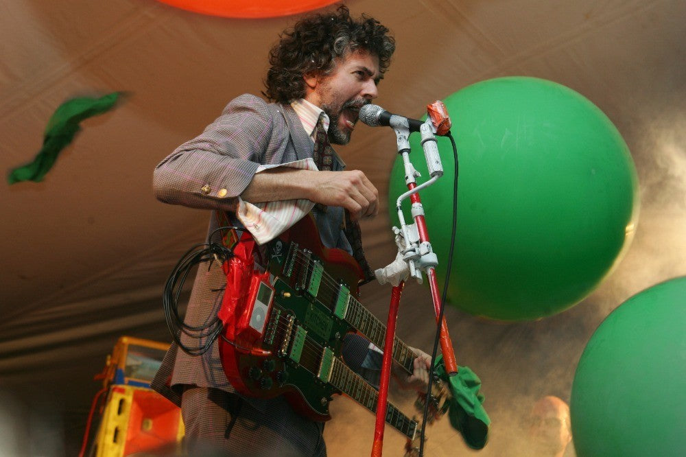 The Flaming Lips - Wayne Coyne Playing and Singing on Stage, USA, 2006 Poster (1/2)